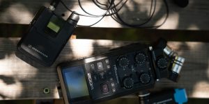 Lire la suite à propos de l’article Matériel pour une interview vidéo : la checklist indispensable pour réussir vos tournages